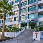@ Marbella Lane - Sleek Corner Ocean View