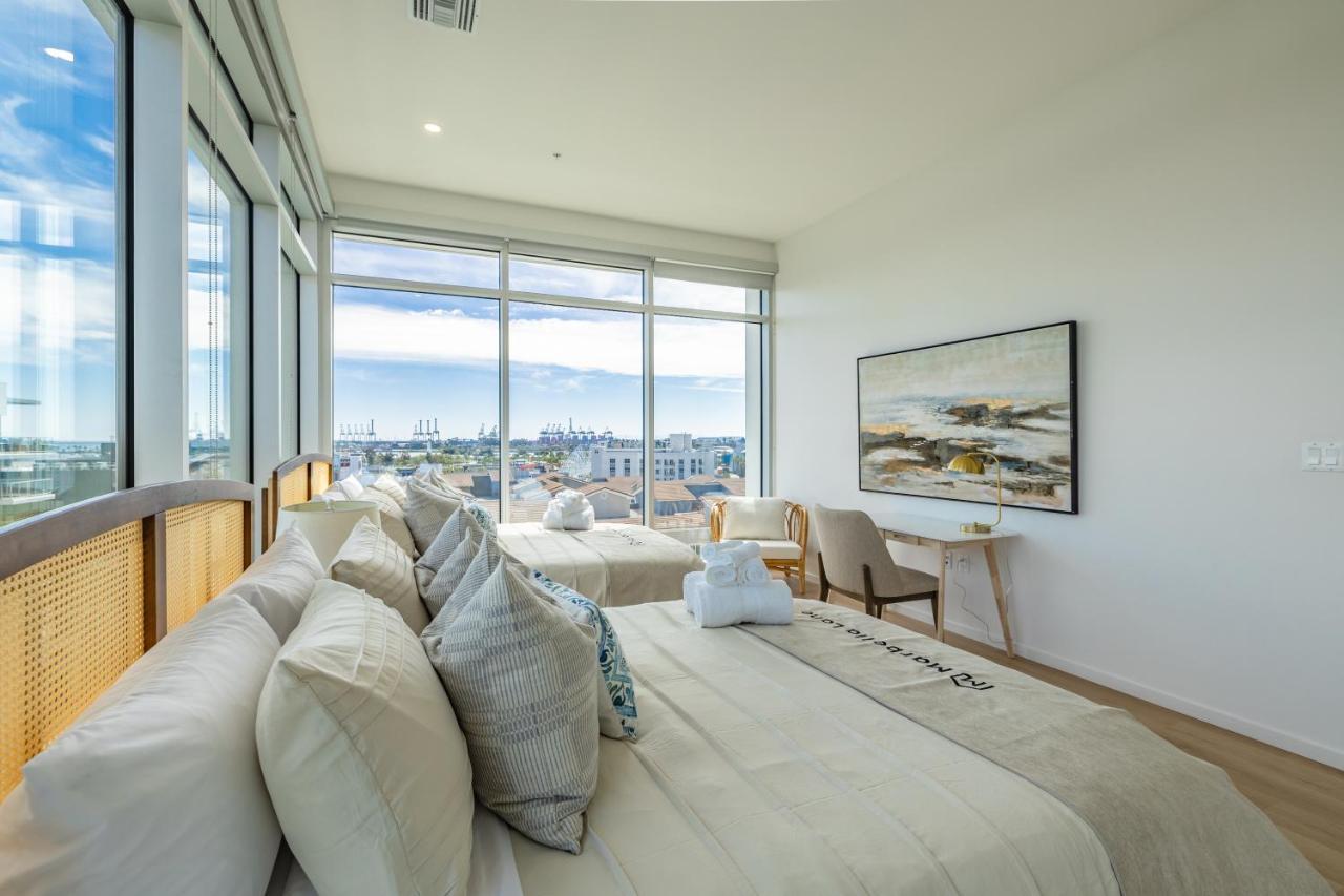 @ Marbella Lane - Sleek Corner Ocean View Apartment