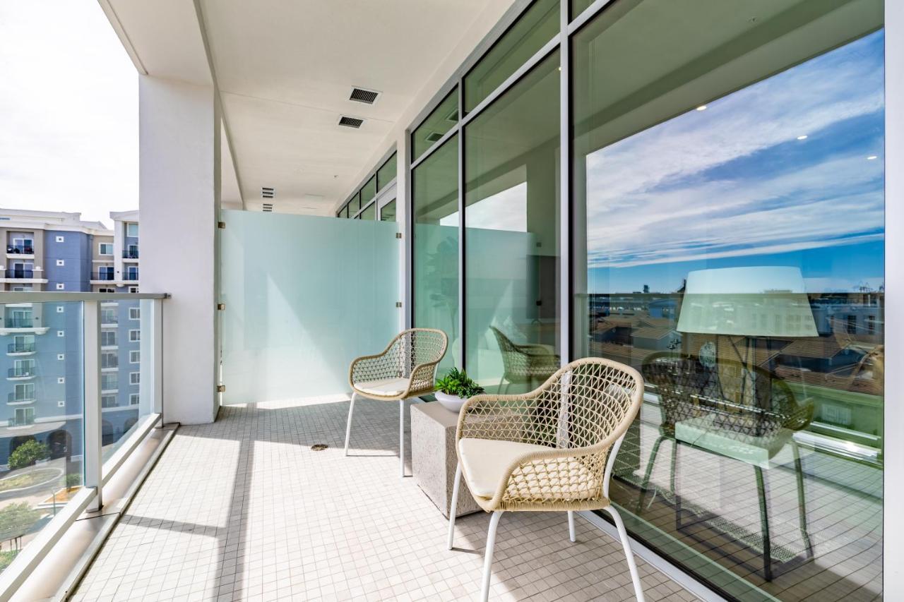 Apartment @ Marbella Lane - Sleek Corner Ocean View *
