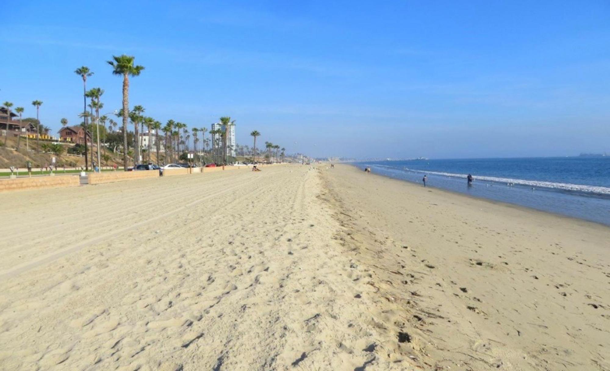 * Hot Tub * Steps To Long Beach