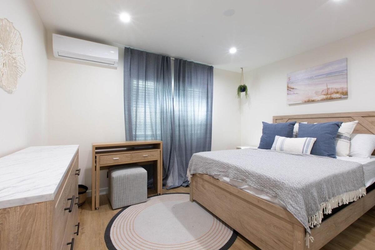 Stylish Long Retreat Walk To Bars Daire *