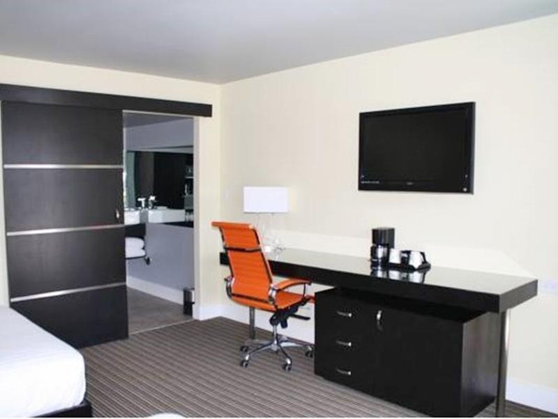 Hotel Current