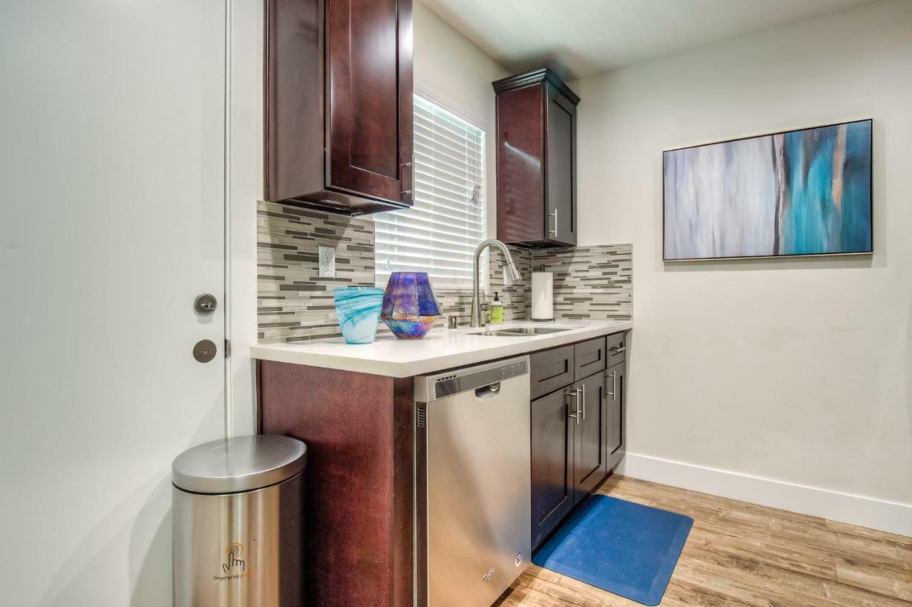 Studio Suites * Long Beach