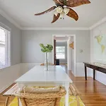 New Belmont Shore Retreat With Free Parking Walk To Beaches