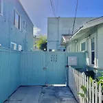 Beach Suite - Steps From The Beach & Downtown