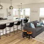 5609 East Seaside Walk