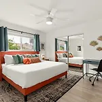 East Village Arts District, King Suite With Sofa Bed Nrp23-01221