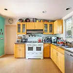 Bixby Beauty 50S Mod Long Beach