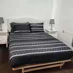 Eight Street Apartments