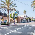 Long Beach 2Br W Gym Pool Nr Shops Bars Lax-619