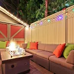 Charming Bungalow, Ac, Hottub, Close To Beach