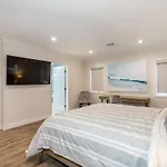 Family Beach House, 400Ft To Beach, Parking, Bbq