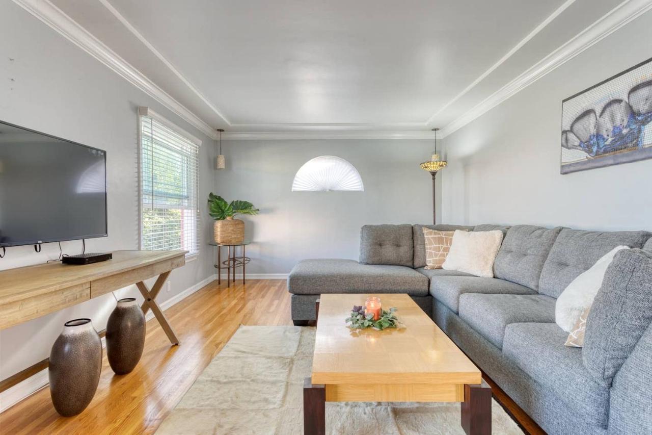 New Belmont Shore Retreat With Free Parking Walk To Beaches Apartment