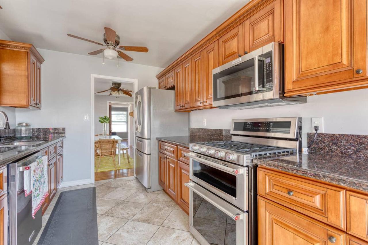 New Belmont Shore Retreat With Free Parking Walk To Beaches Apartment