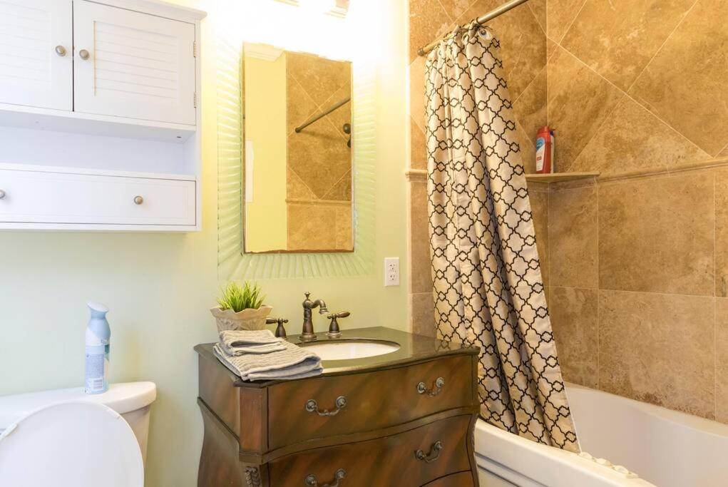 2bd/2ba In Belmont Shores! Close To Everything! * Long Beach