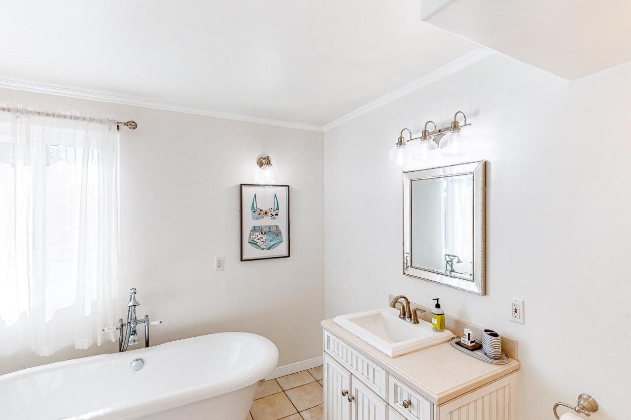 Belmont Shore Luxury *
