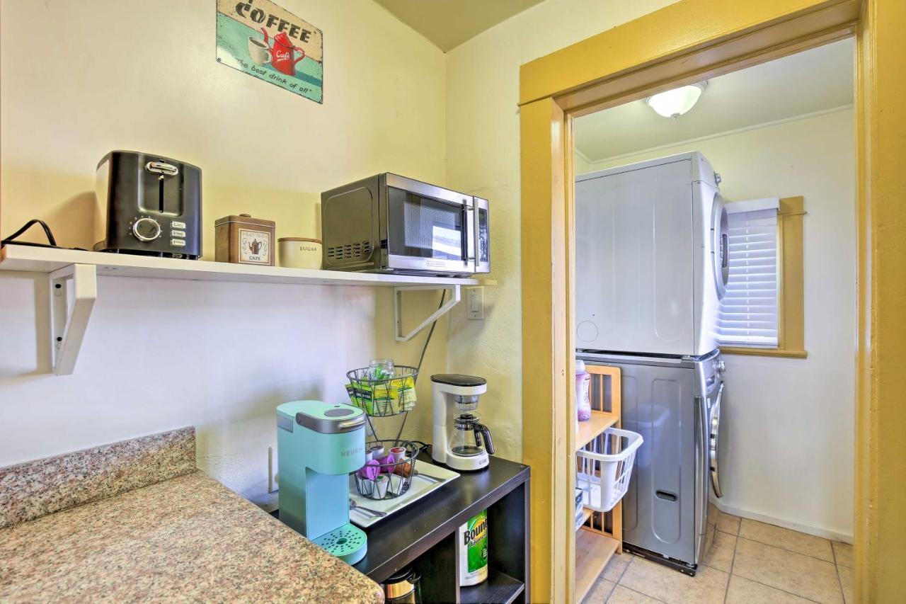 Holiday home Colorful Long With Patio And Grill