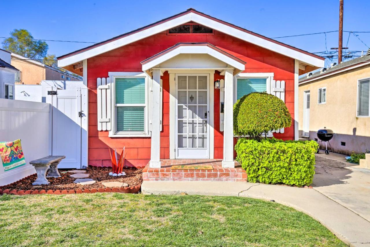Holiday home Colorful Long With Patio And Grill *