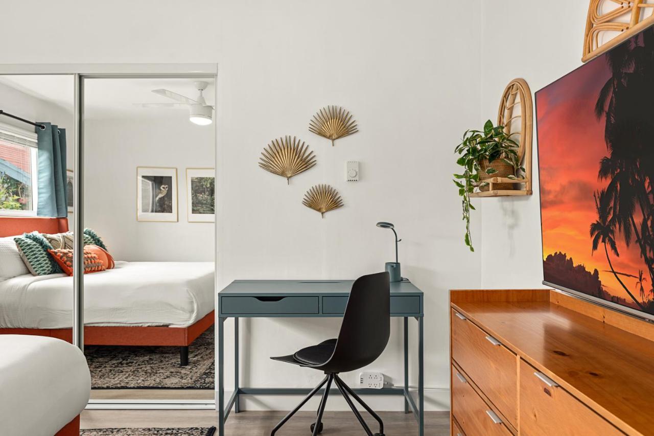 East Village Arts District, King With Sofa Bed Nrp23-01221 Daire Long Beach