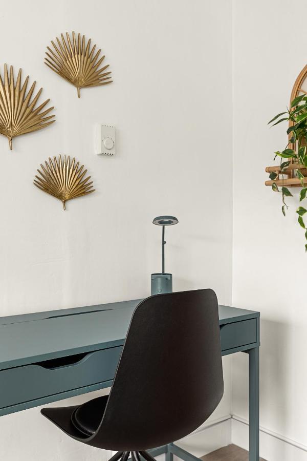 East Village Arts District, King With Sofa Bed Nrp23-01221 Daire