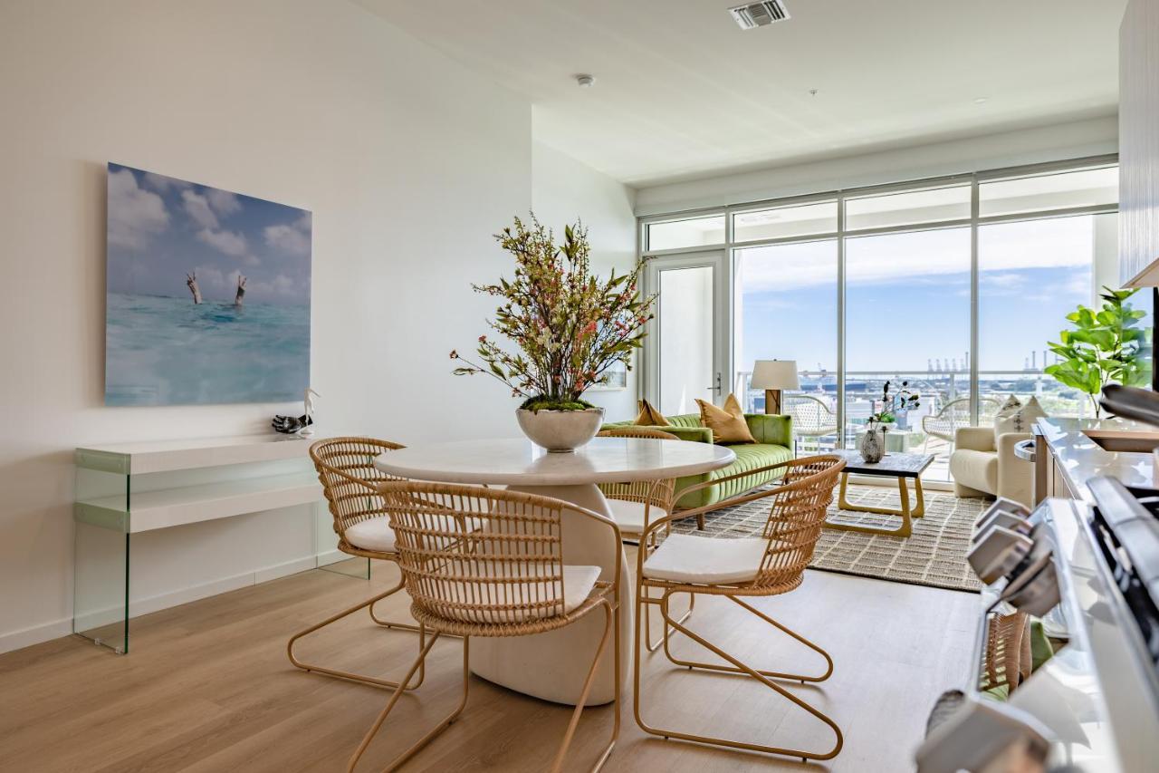 @ Marbella Lane - Sleek Corner Ocean View *