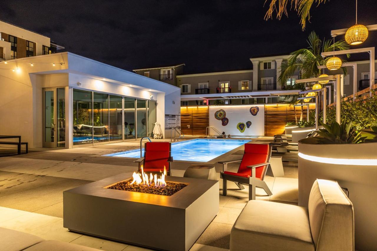 Daire @ Marbella Lane - Sleek Corner Ocean View