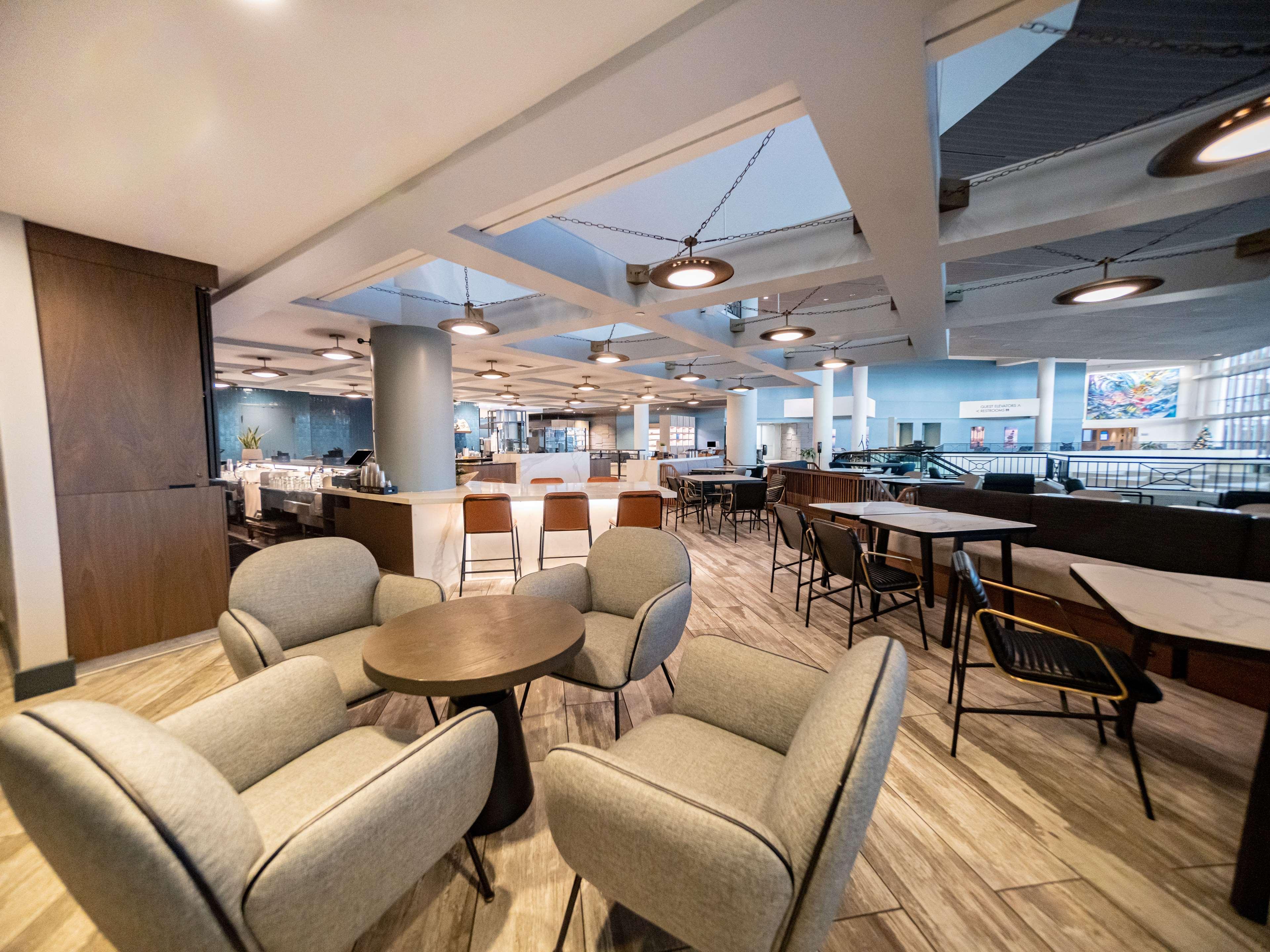 Hyatt Regency Long 4*