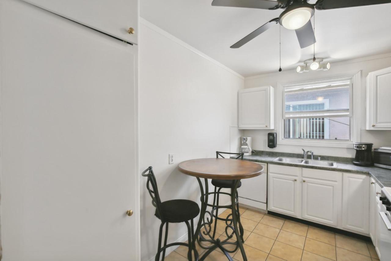 Apartment Convenient Long - Walk To Ocean! *