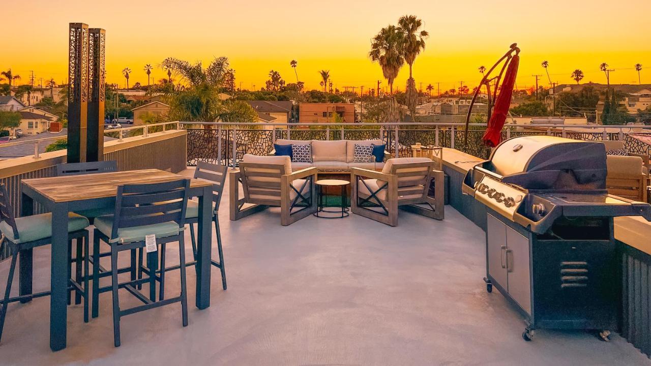 Holiday home New Luxury Concrete Just Minutes From The Long Beach