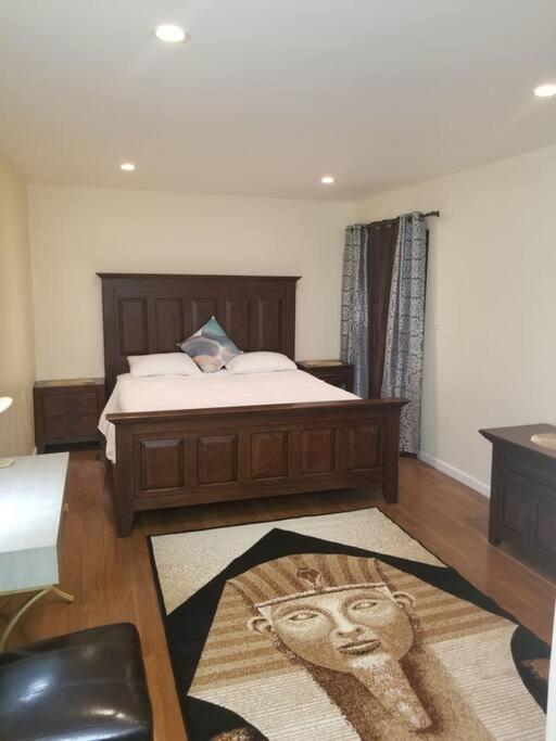 Beautiful Spacious 2 Bedroom, 2 Bathroom
