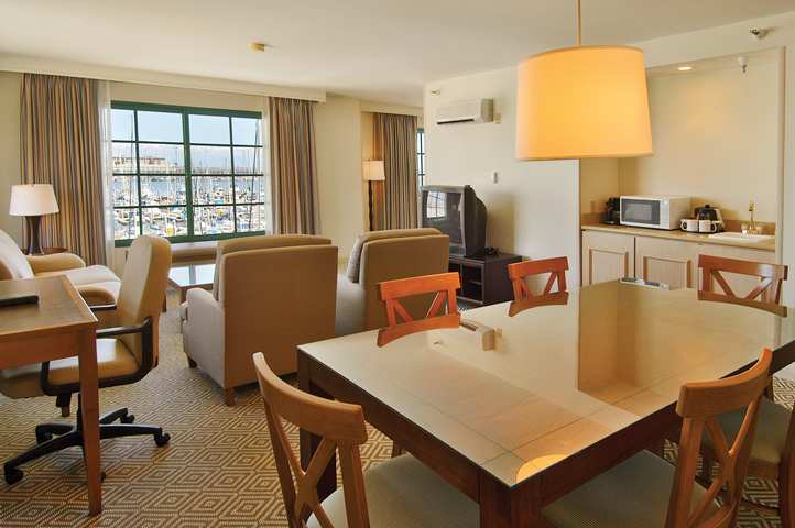 Doubletree By Hilton San Pedro Long Beach