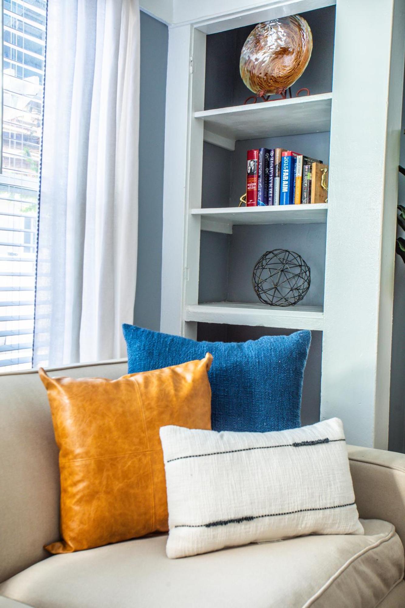 Charming Historic Mins To Convention Center, Beaches And Downtown Attractions Long Beach