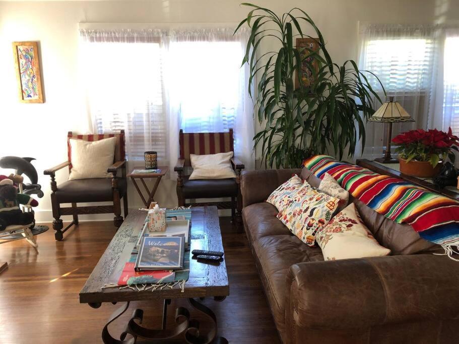 Long Beautiful Private Area Holiday home