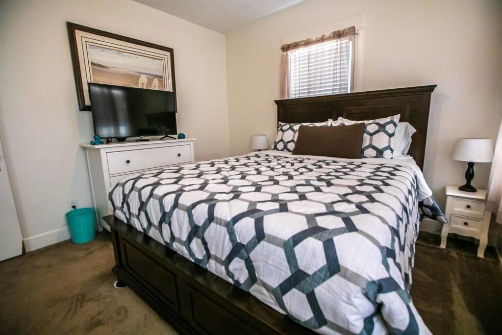 Holiday home Long Beautiful Private Area *