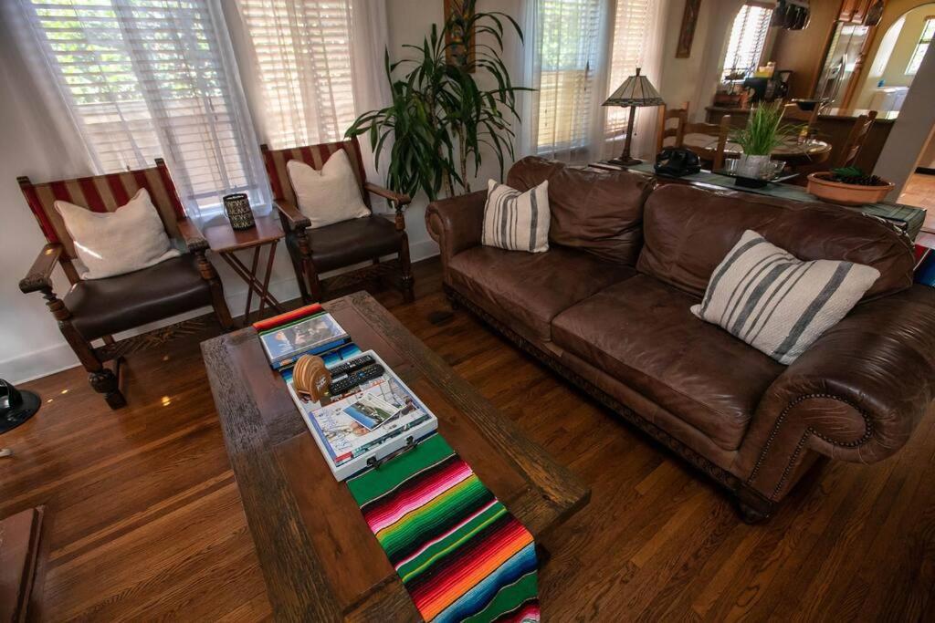 Long Beautiful Private Area Holiday home