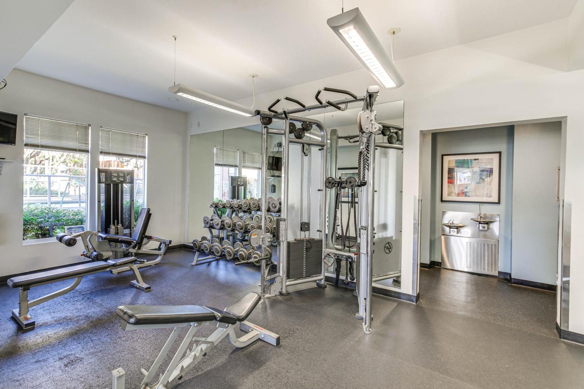 Luxe Long With Pool 1 Mi To Shoreline! Long Beach