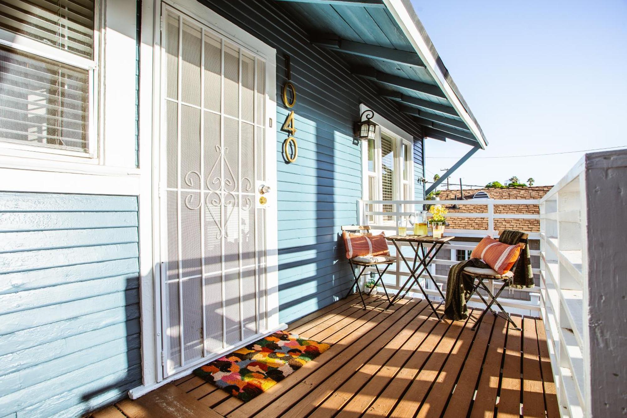 Visit The Beaches And Downtown From Eclectic