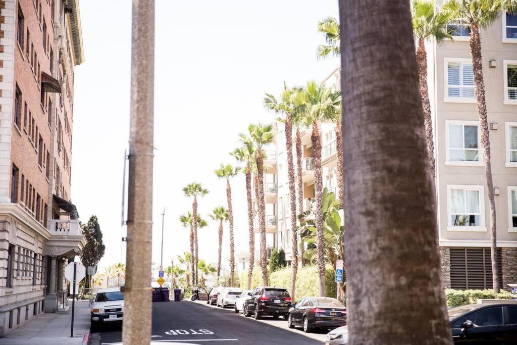 Seaside Bliss -downtown! Beach! Convcenter! Bikes! * Long Beach