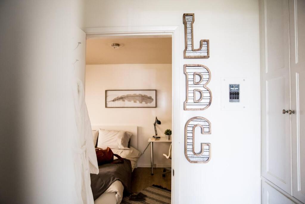 Seaside Bliss -downtown! Beach! Convcenter! Bikes! Daire Long Beach