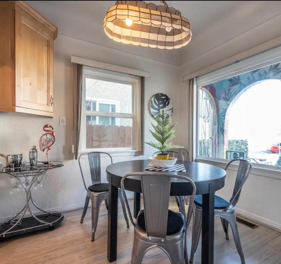 Daire Beach Bungalow *