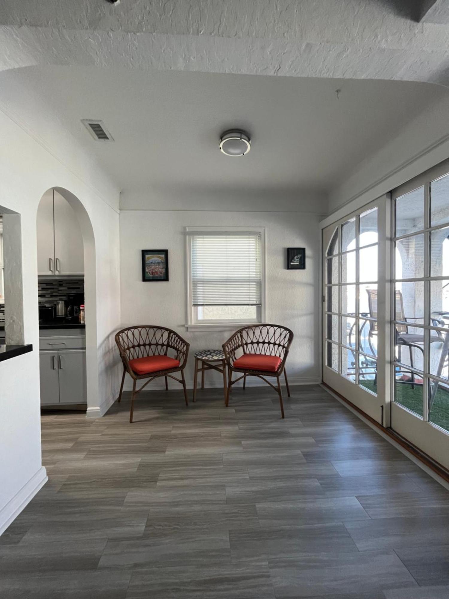 Beach Bungalow Long Beach