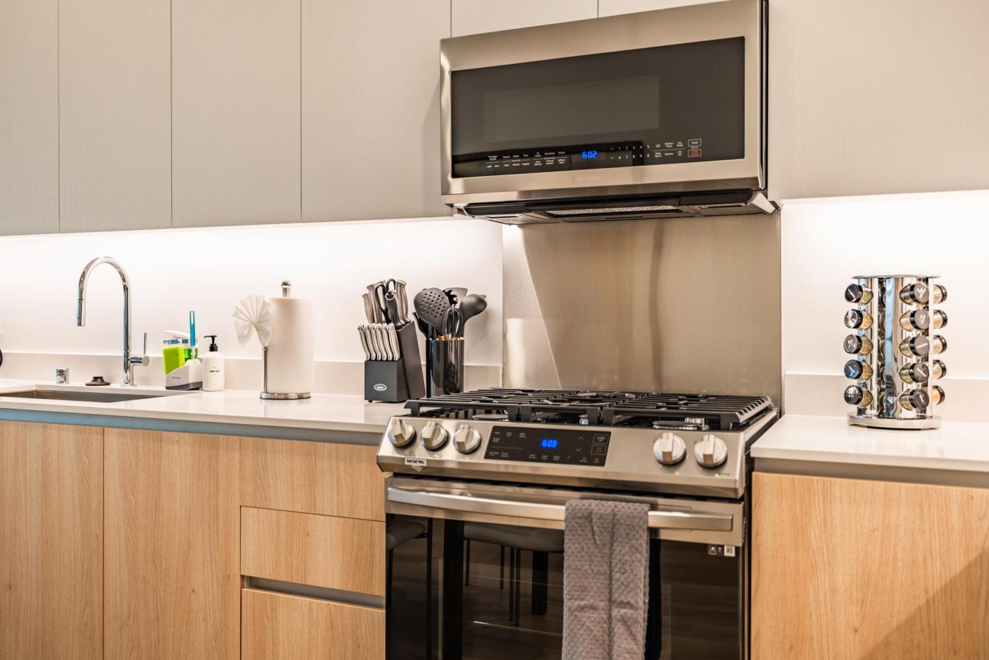 @ Marbella Lane - Aesthetic 2br W/ocean Views * Long Beach