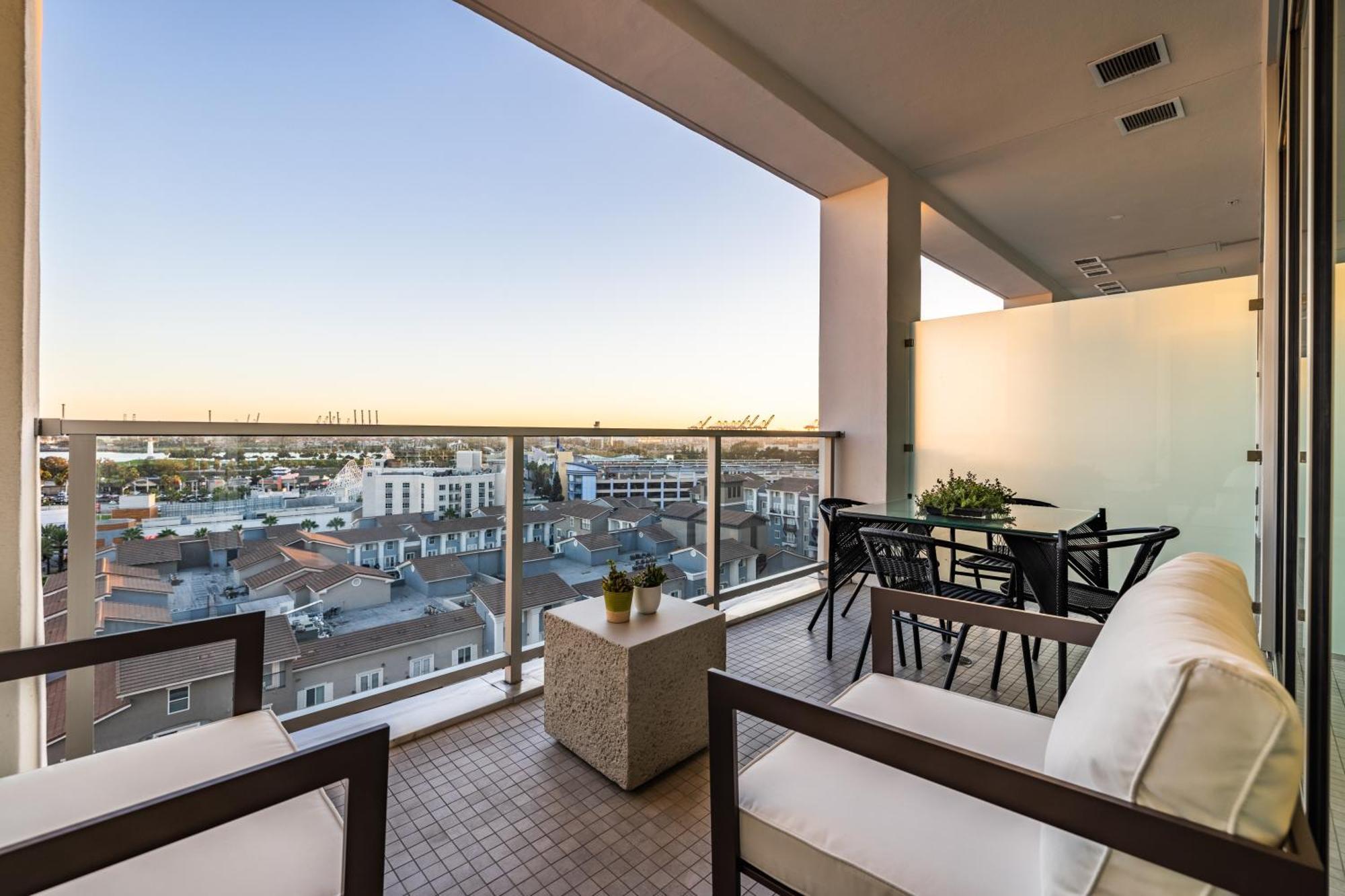 Daire @ Marbella Lane - Aesthetic 2br W/ocean Views Long Beach