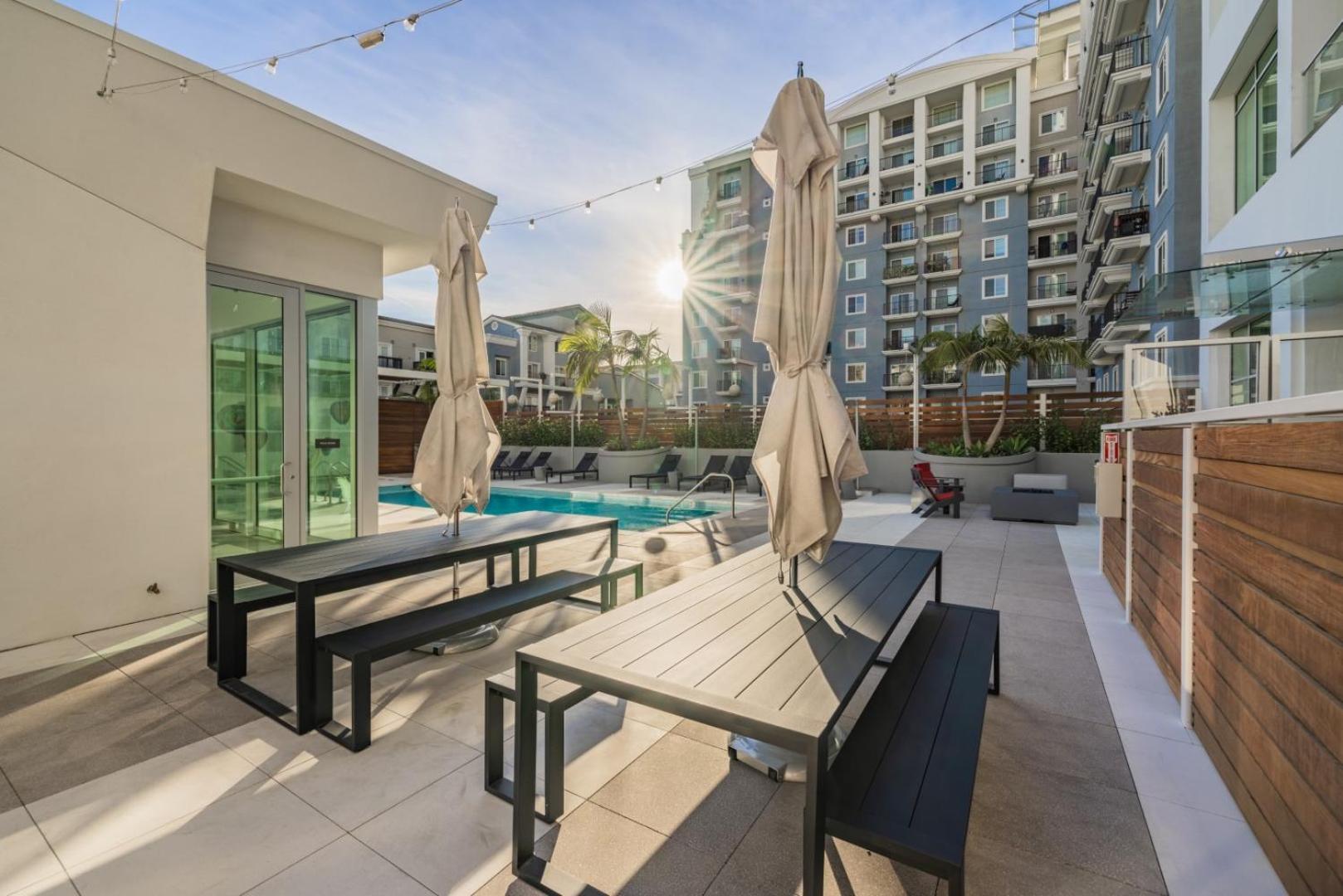 @ Marbella Lane - Luxurious 3br Penthouse * Long Beach