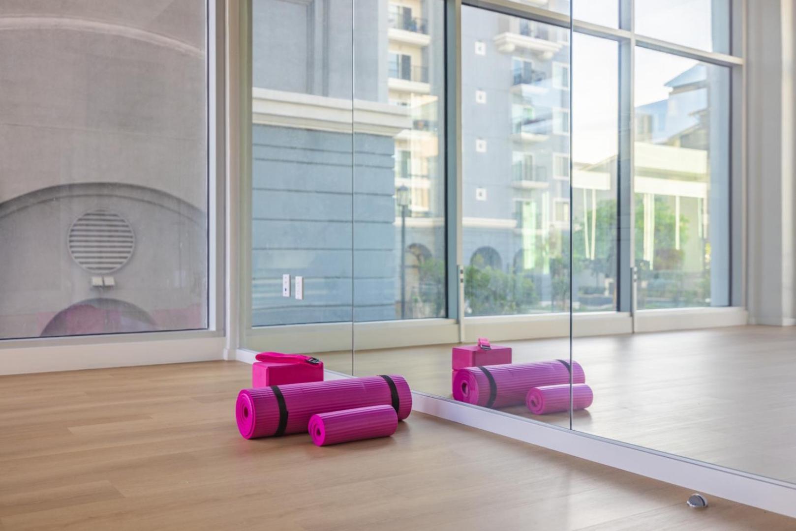 @ Marbella Lane - Luxurious 3br Penthouse Long Beach