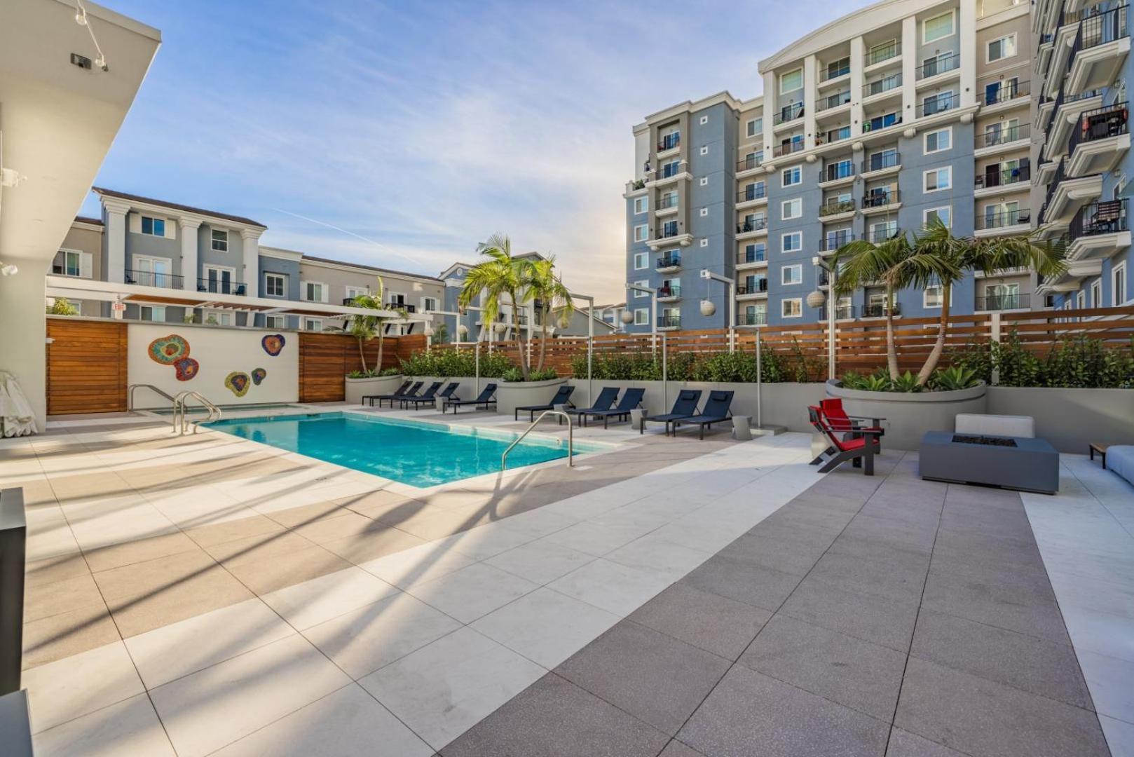 @ Marbella Lane - Luxurious 3br Penthouse * Long Beach