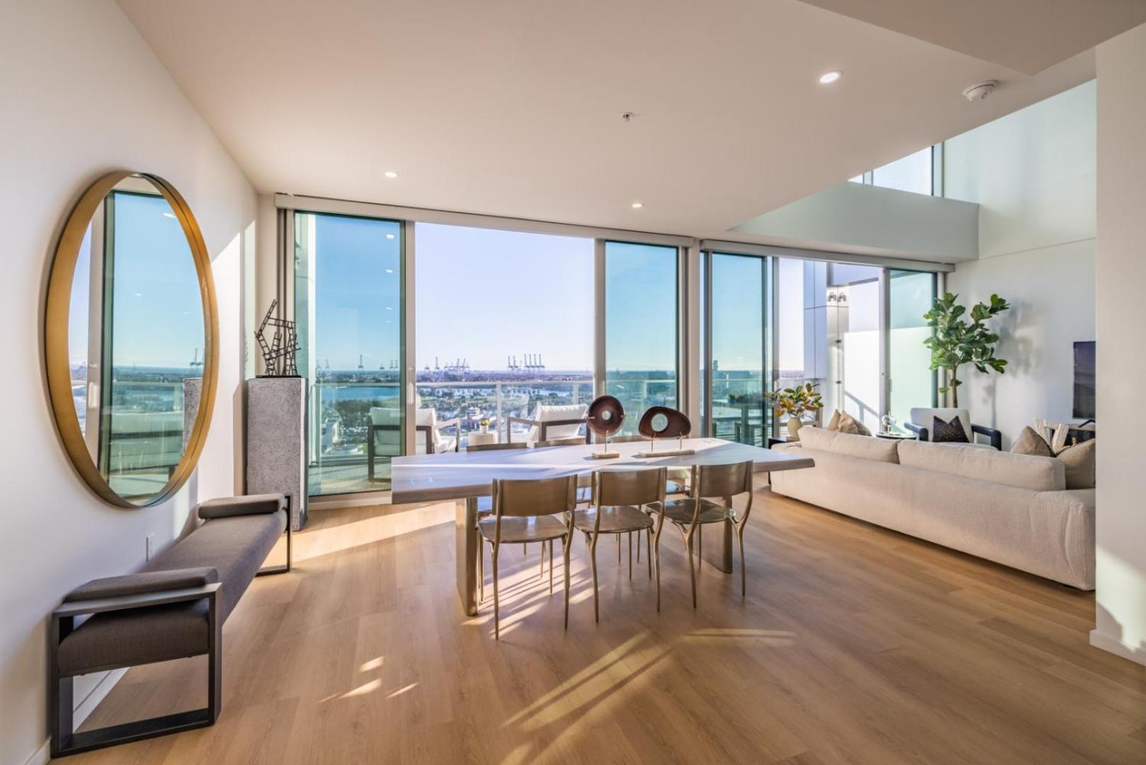 Apartment @ Marbella Lane - Luxurious 3br Penthouse *