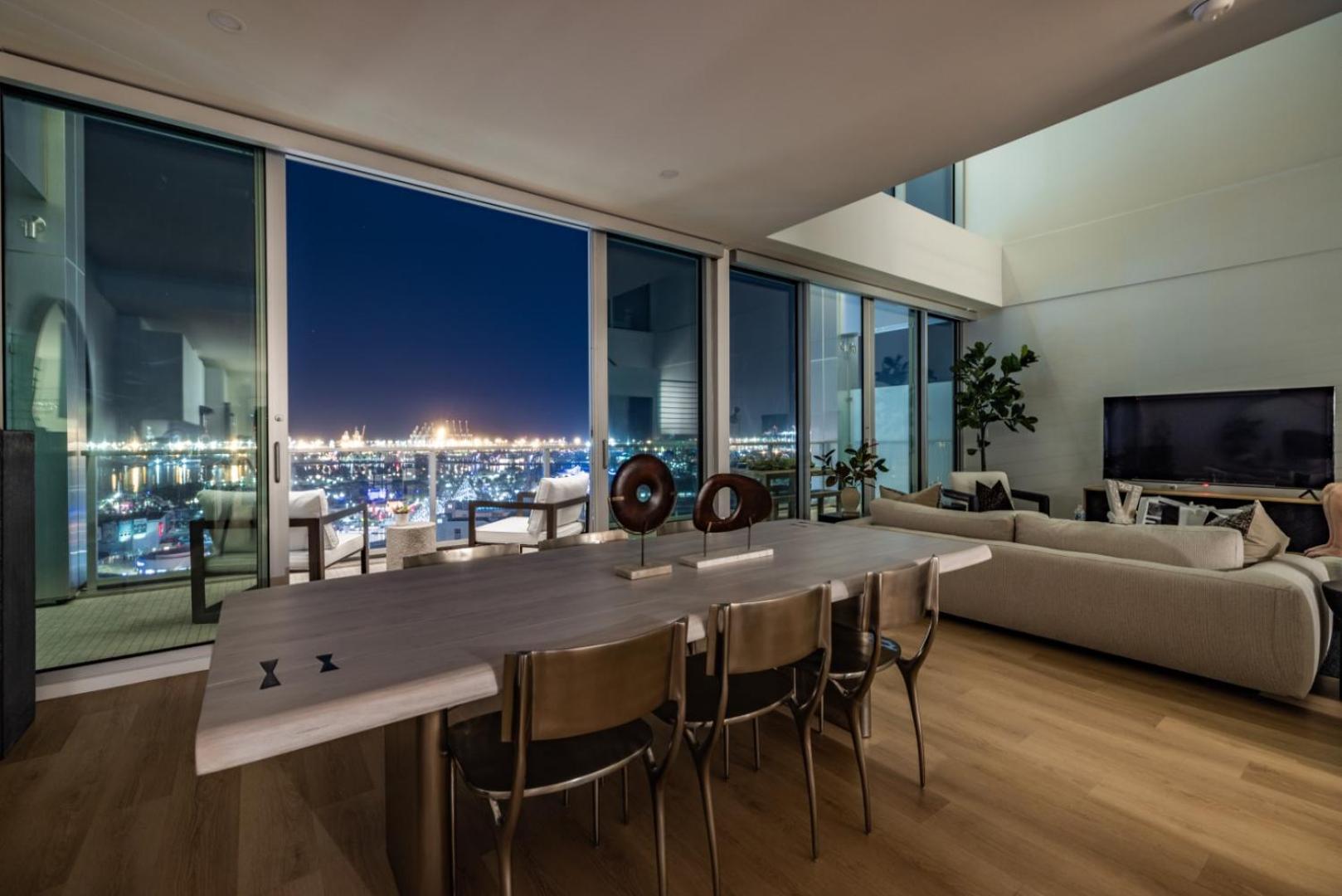 @ Marbella Lane - Luxurious 3br Penthouse Long Beach