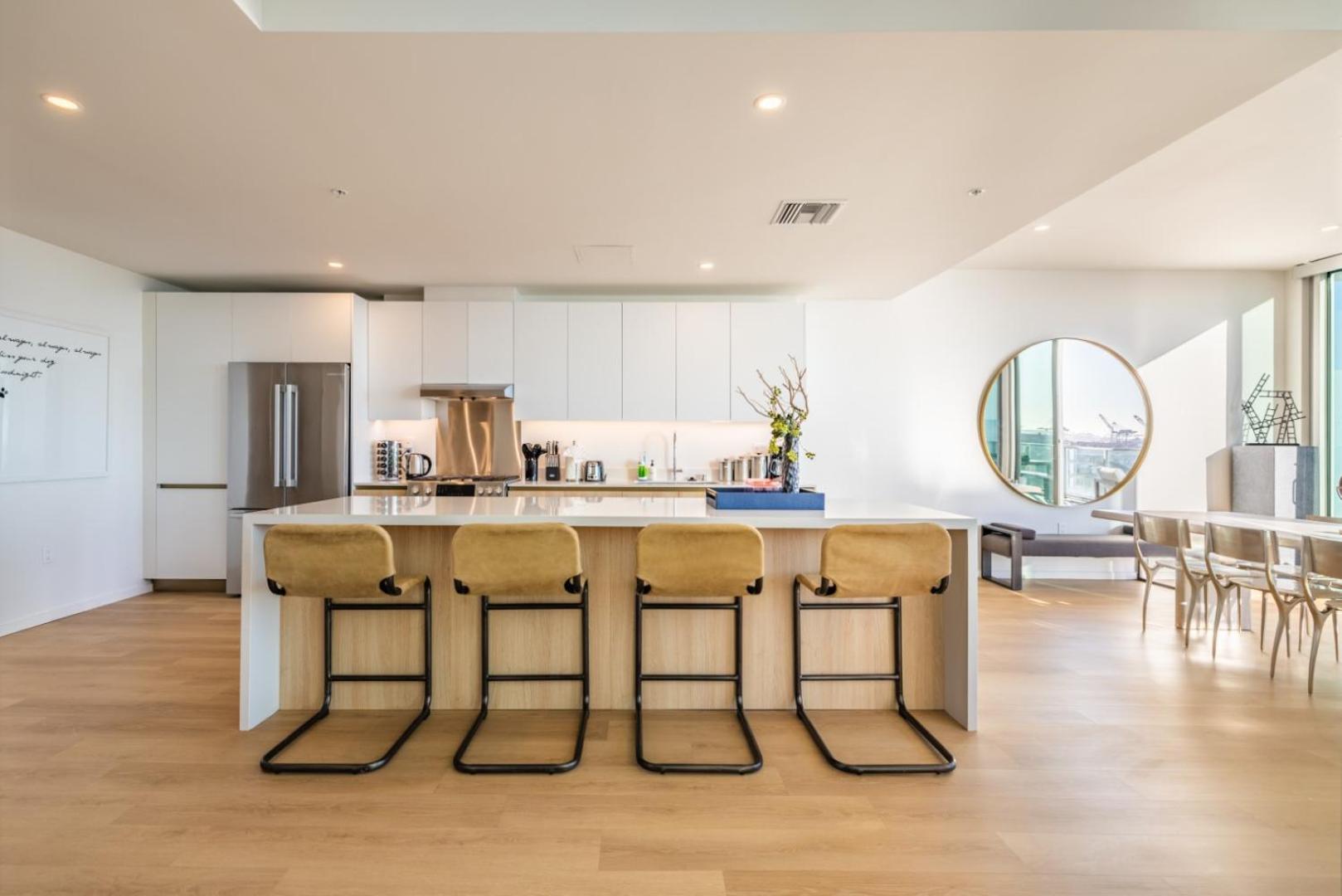 @ Marbella Lane - Luxurious 3br Penthouse Apartment