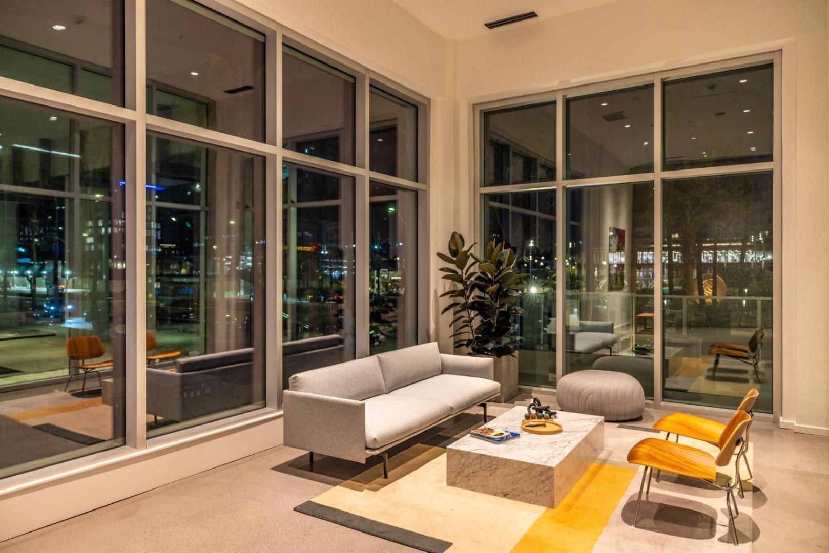 @ Marbella Lane - Luxurious 3br Penthouse Apartment